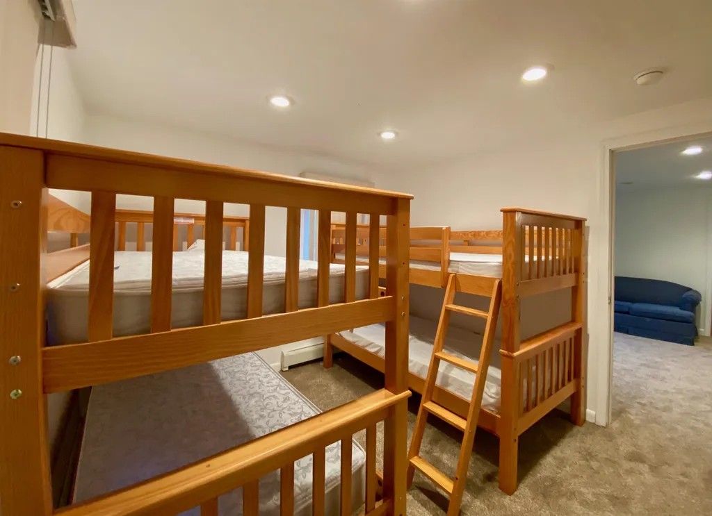 59 Barry Highlands Road Danbury NH 03230