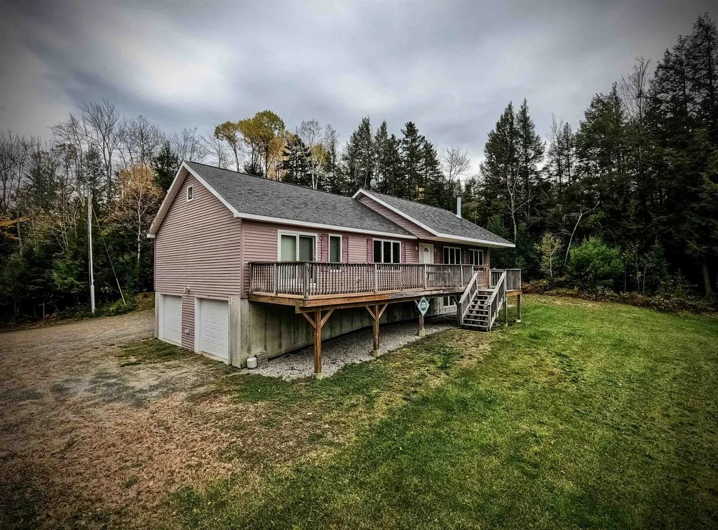 59 Barry Highlands Road Danbury NH 03230