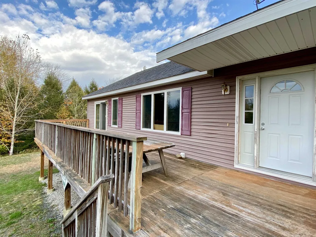 59 Barry Highlands Road Danbury NH 03230
