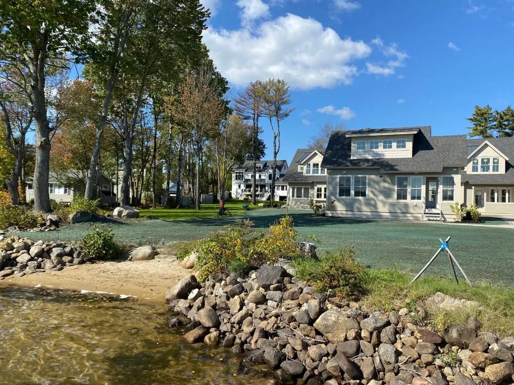 14 Lake Shore Drive Moultonborough NH 03254