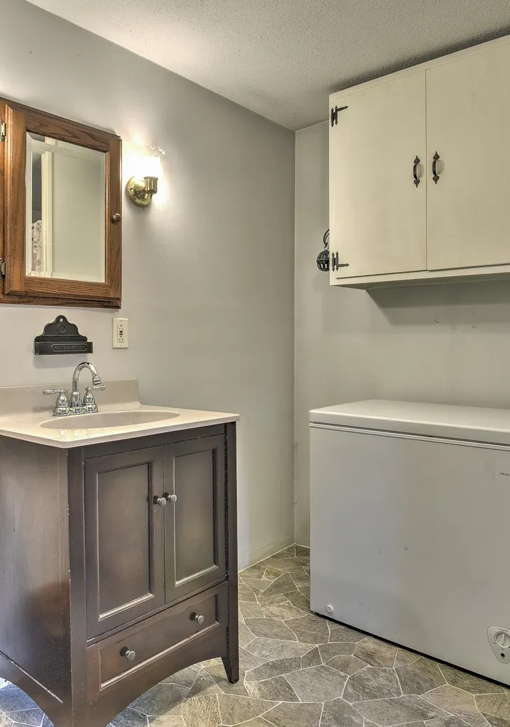 114 Rabbit Hollow Road Winchester NH 03470