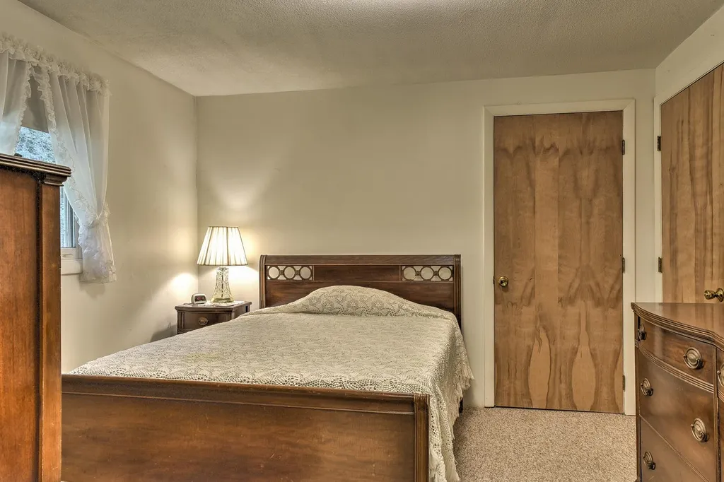 114 Rabbit Hollow Road Winchester NH 03470