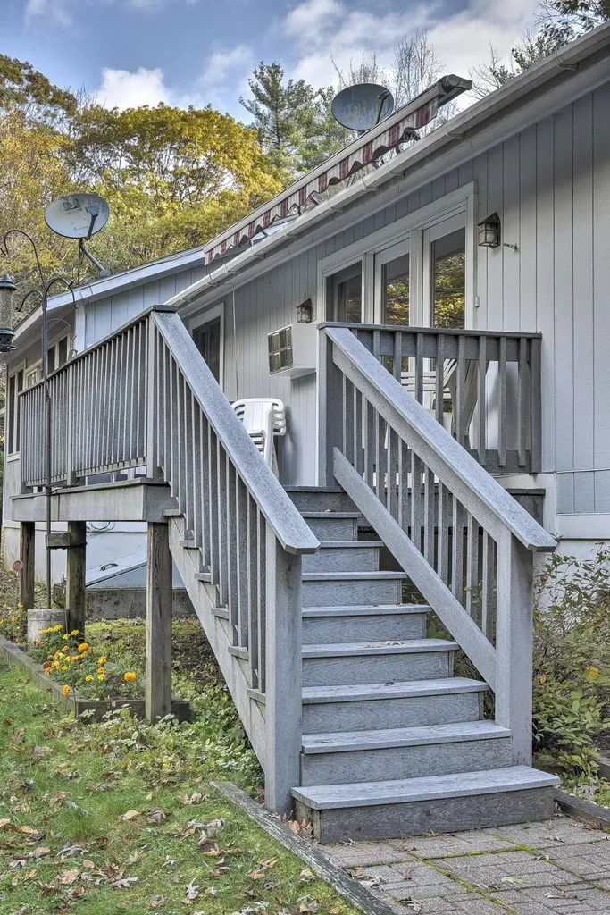 114 Rabbit Hollow Road Winchester NH 03470