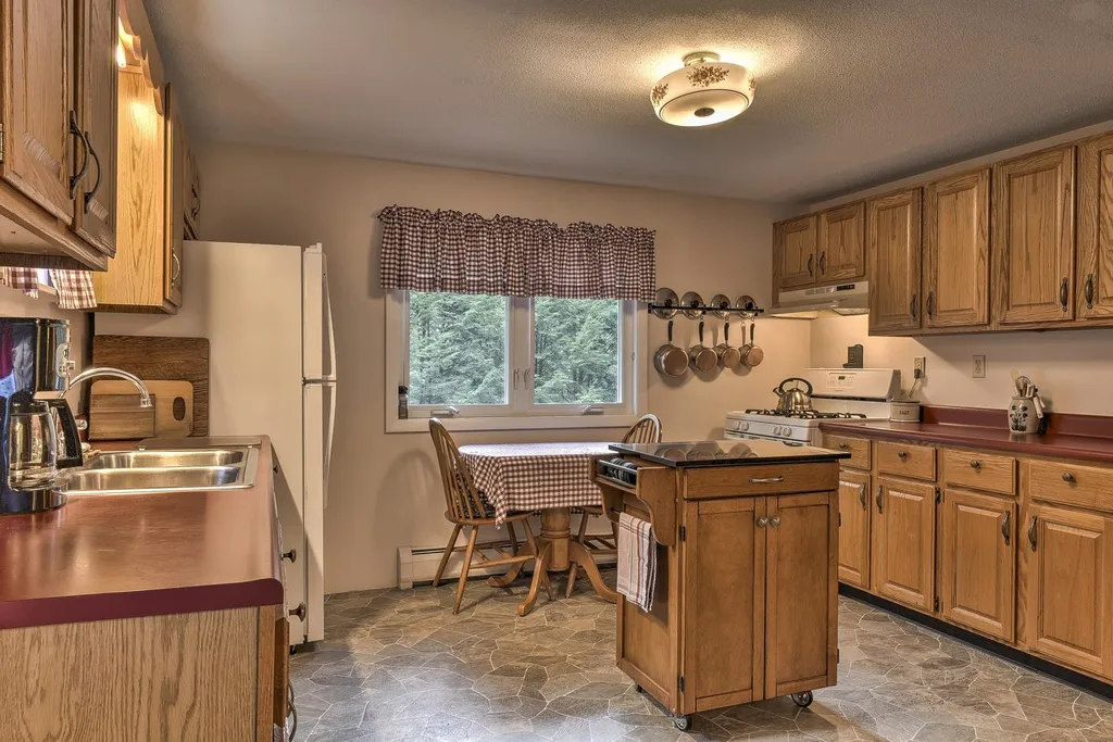 114 Rabbit Hollow Road Winchester NH 03470