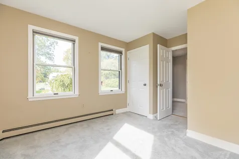 12 Ruth Street Portsmouth NH 03801