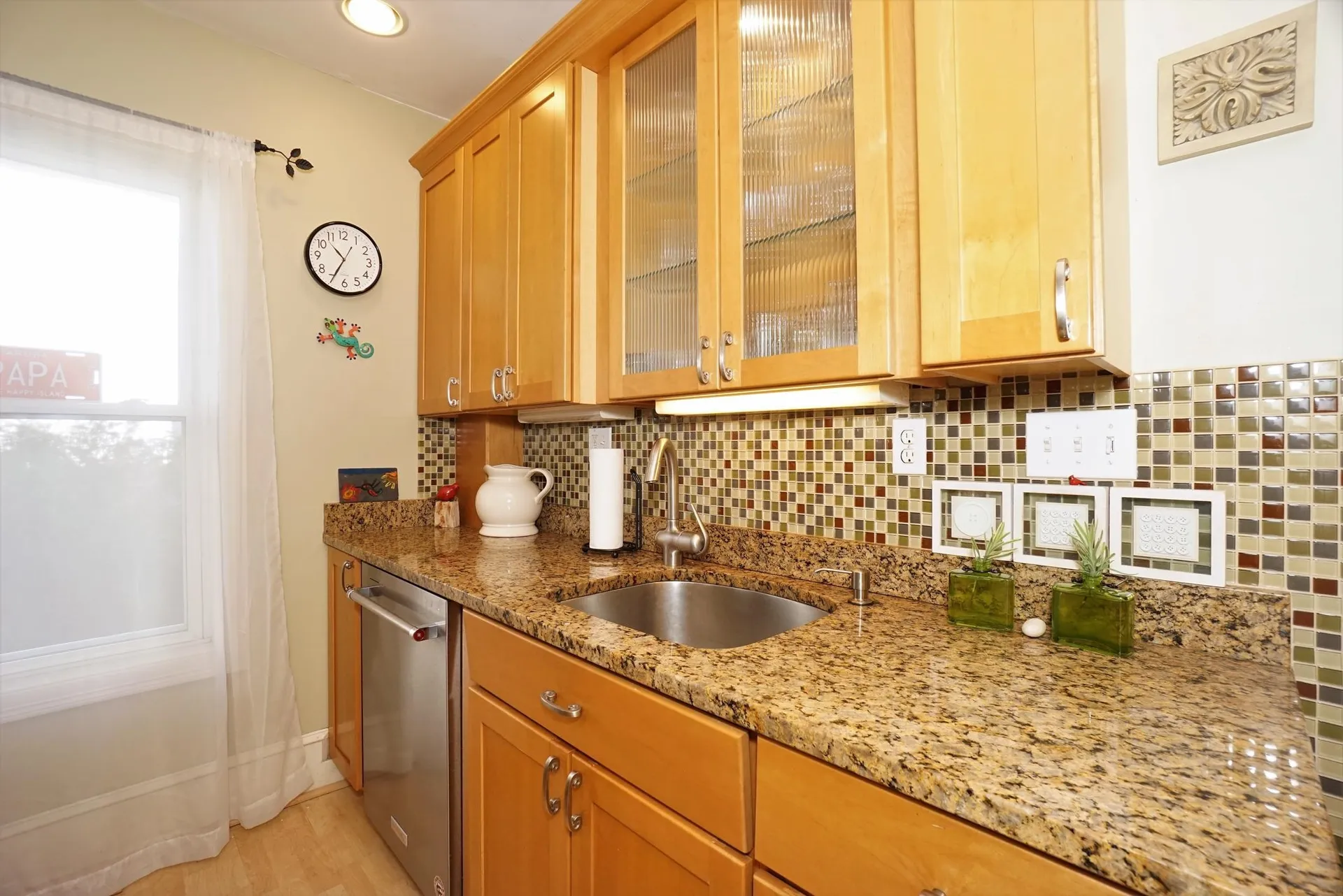 5 West Everett Street Derry NH 03038