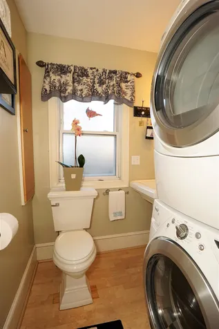 5 West Everett Street Derry NH 03038