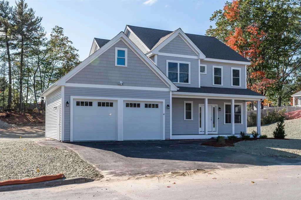 4 Wellesley Road Nashua NH 03062