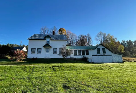 104 Thaddeus Stevens Road Peacham VT 05862