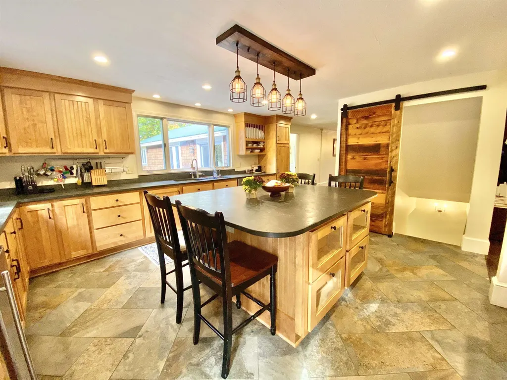 187 Intervale Road Gilford NH 03249
