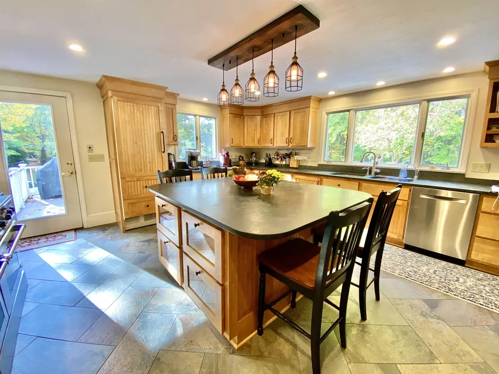 187 Intervale Road Gilford NH 03249