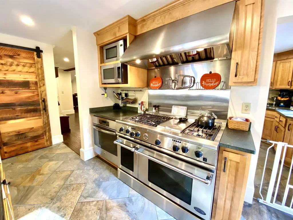 187 Intervale Road Gilford NH 03249