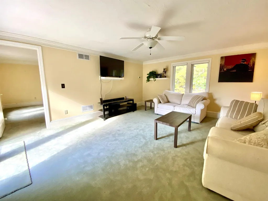 187 Intervale Road Gilford NH 03249