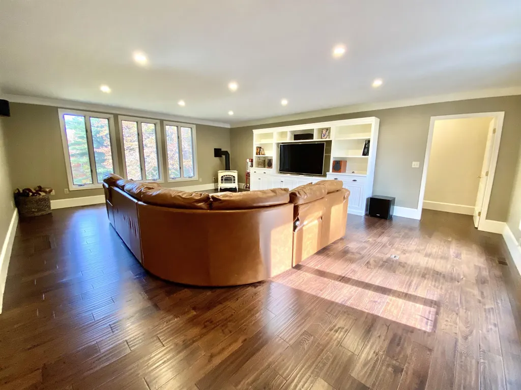 187 Intervale Road Gilford NH 03249
