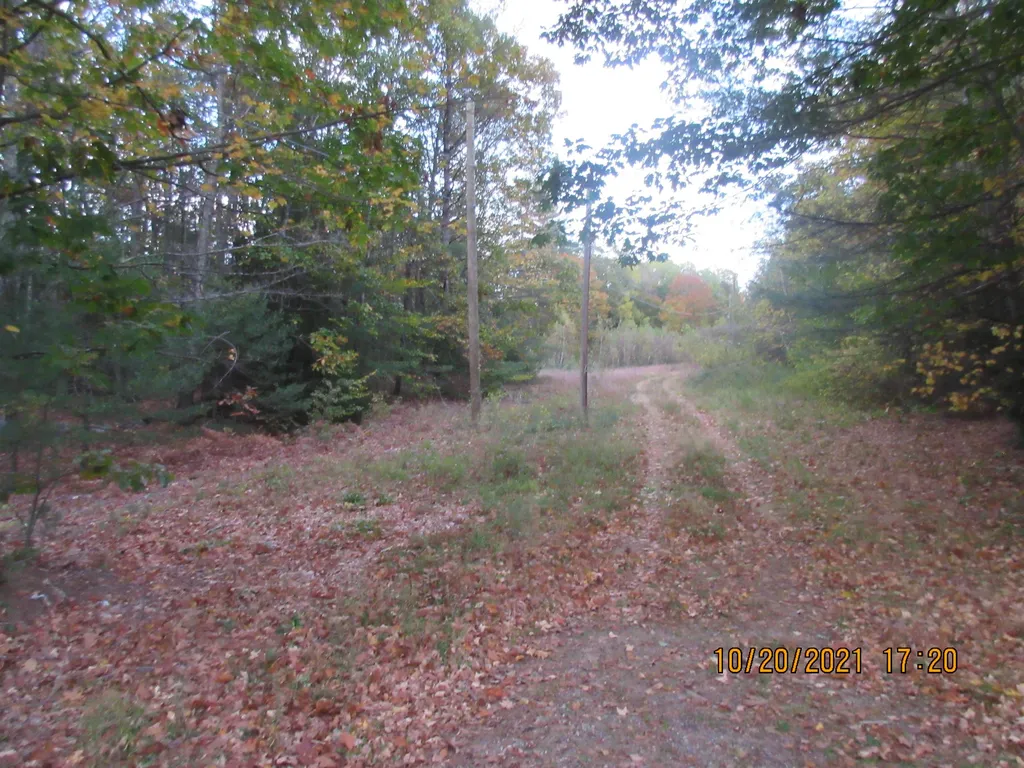18 Ernst Road Milton NH 03851