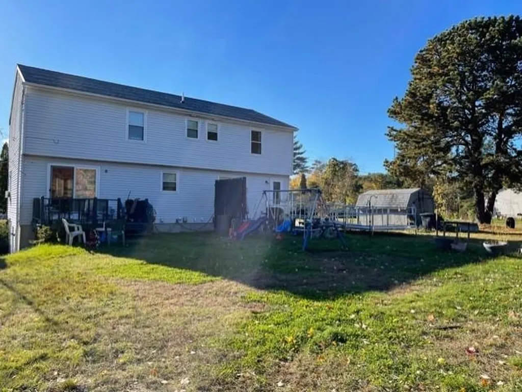 4 Kerri Lane Hooksett NH 03106