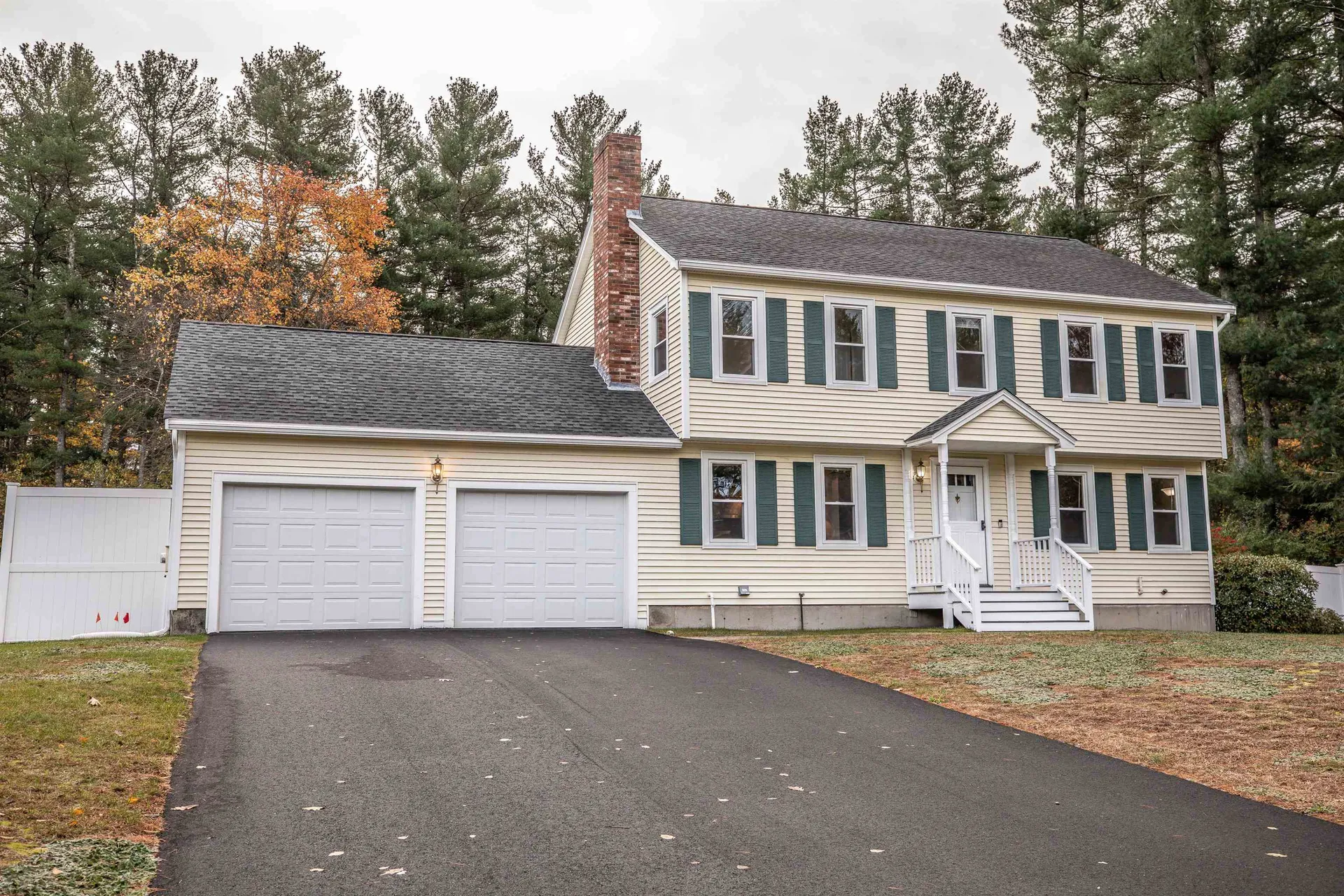 21 Tokanel Drive Londonderry NH 03053
