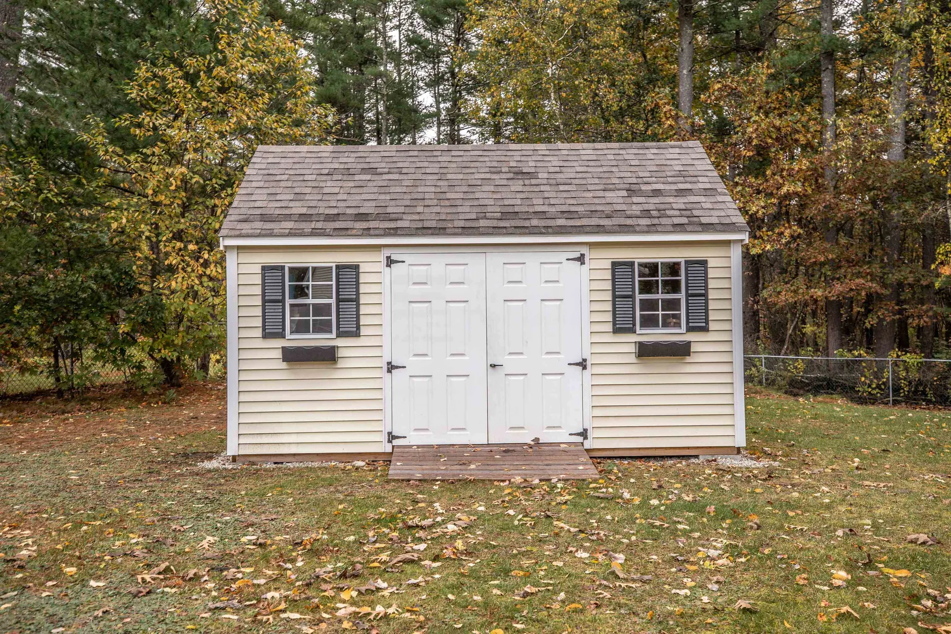21 Tokanel Drive Londonderry NH 03053