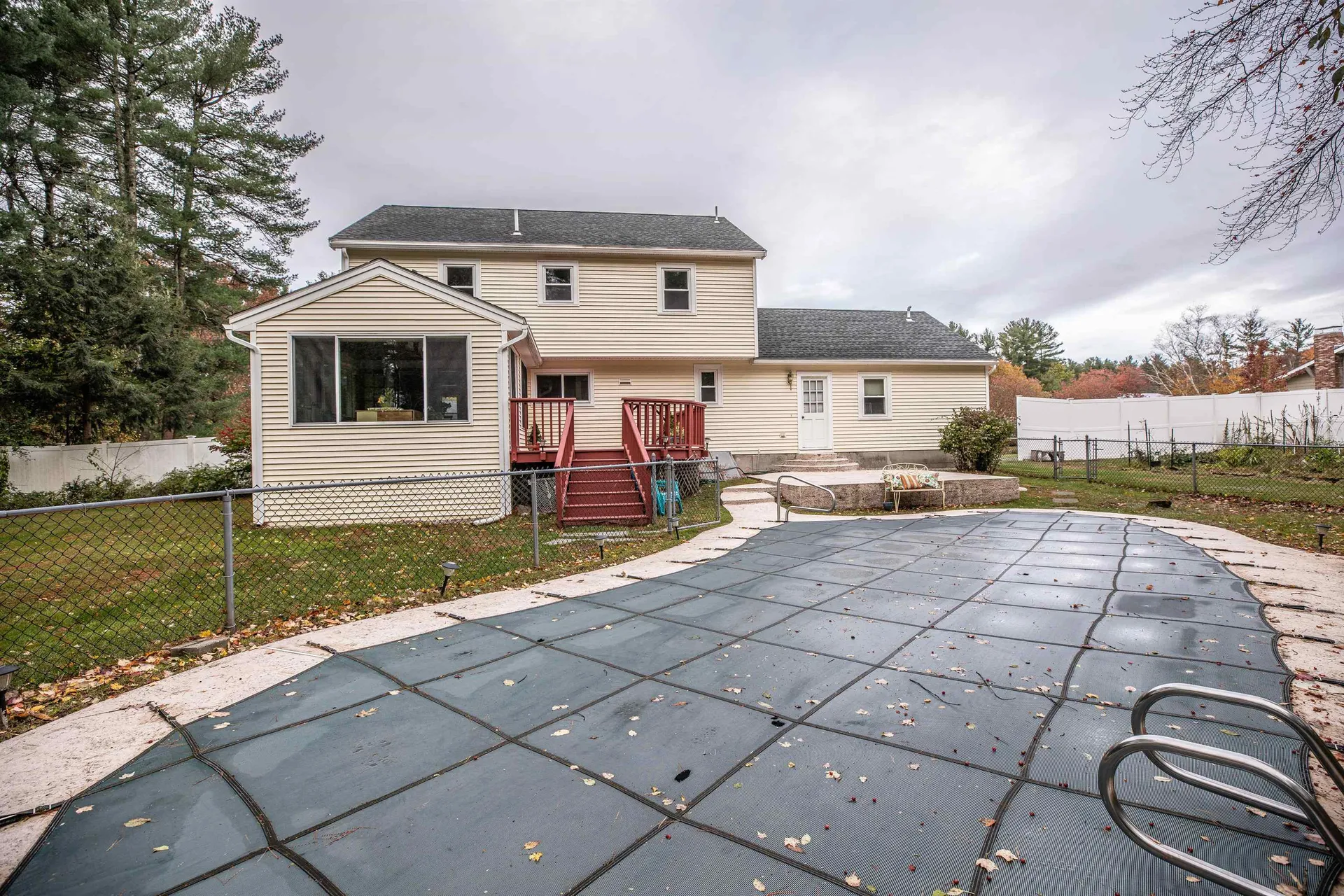 21 Tokanel Drive Londonderry NH 03053