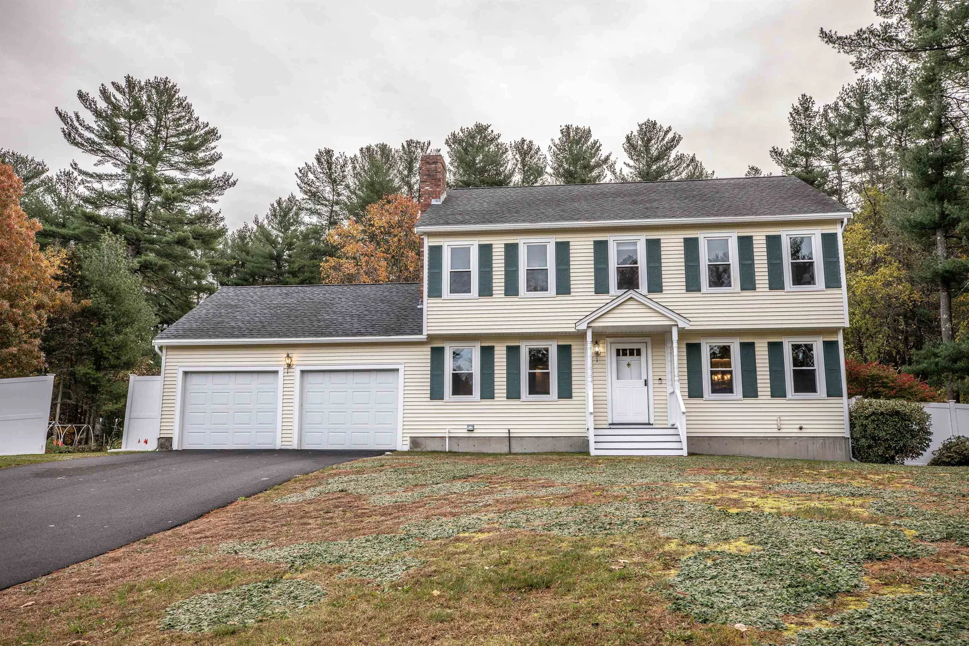 21 Tokanel Drive Londonderry NH 03053