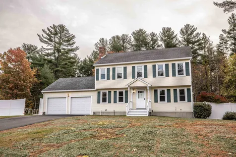 21 Tokanel Drive Londonderry NH 03053