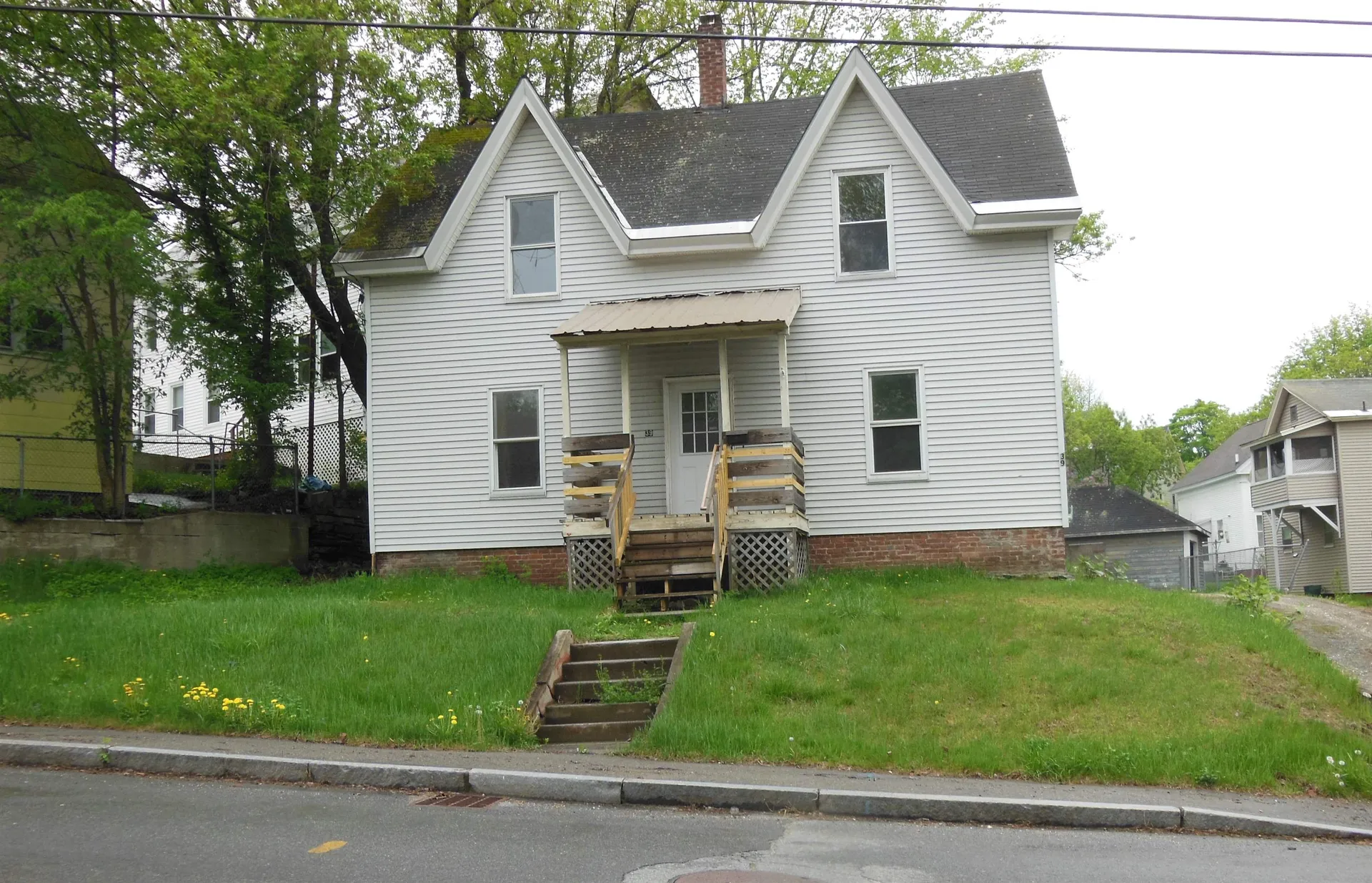 39 Barnes Street Claremont NH 03748