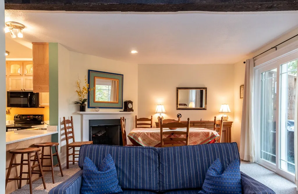 2 Farm House Lane Wolfeboro NH 03894
