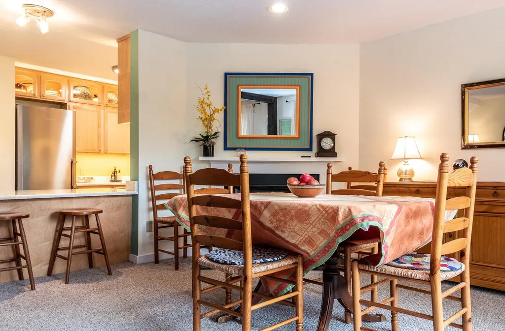 2 Farm House Lane Wolfeboro NH 03894