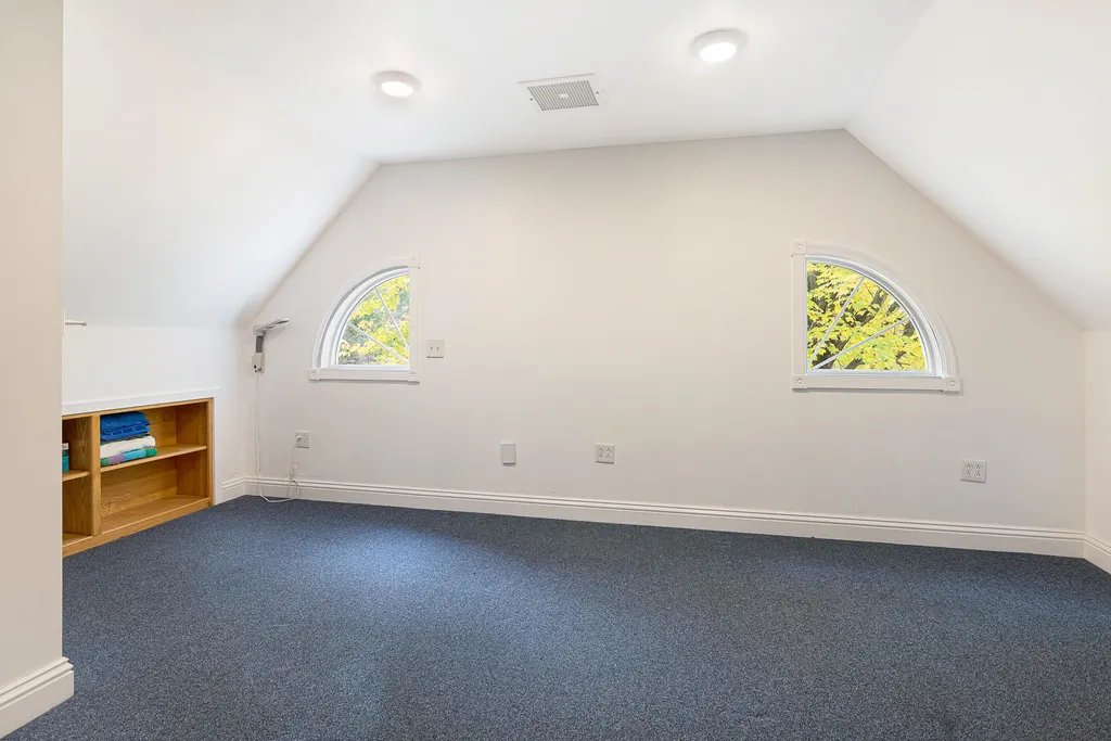 10 Hagan Drive Essex VT 05452