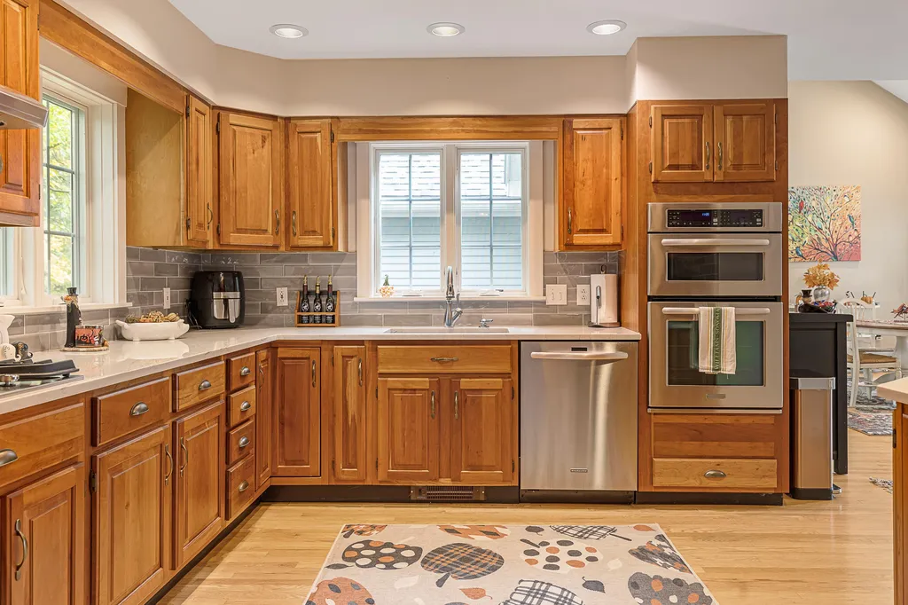 10 Hagan Drive Essex VT 05452