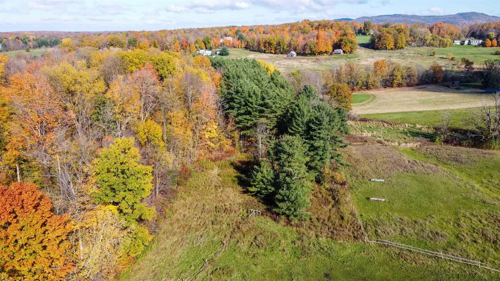 136 Burritt Road Hinesburg VT 05461
