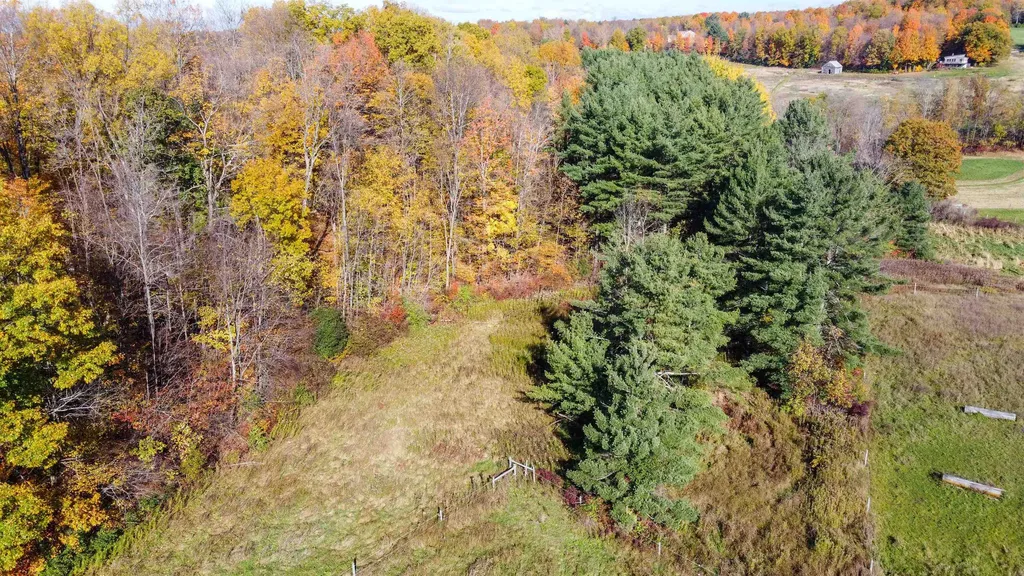 136 Burritt Road Hinesburg VT 05461