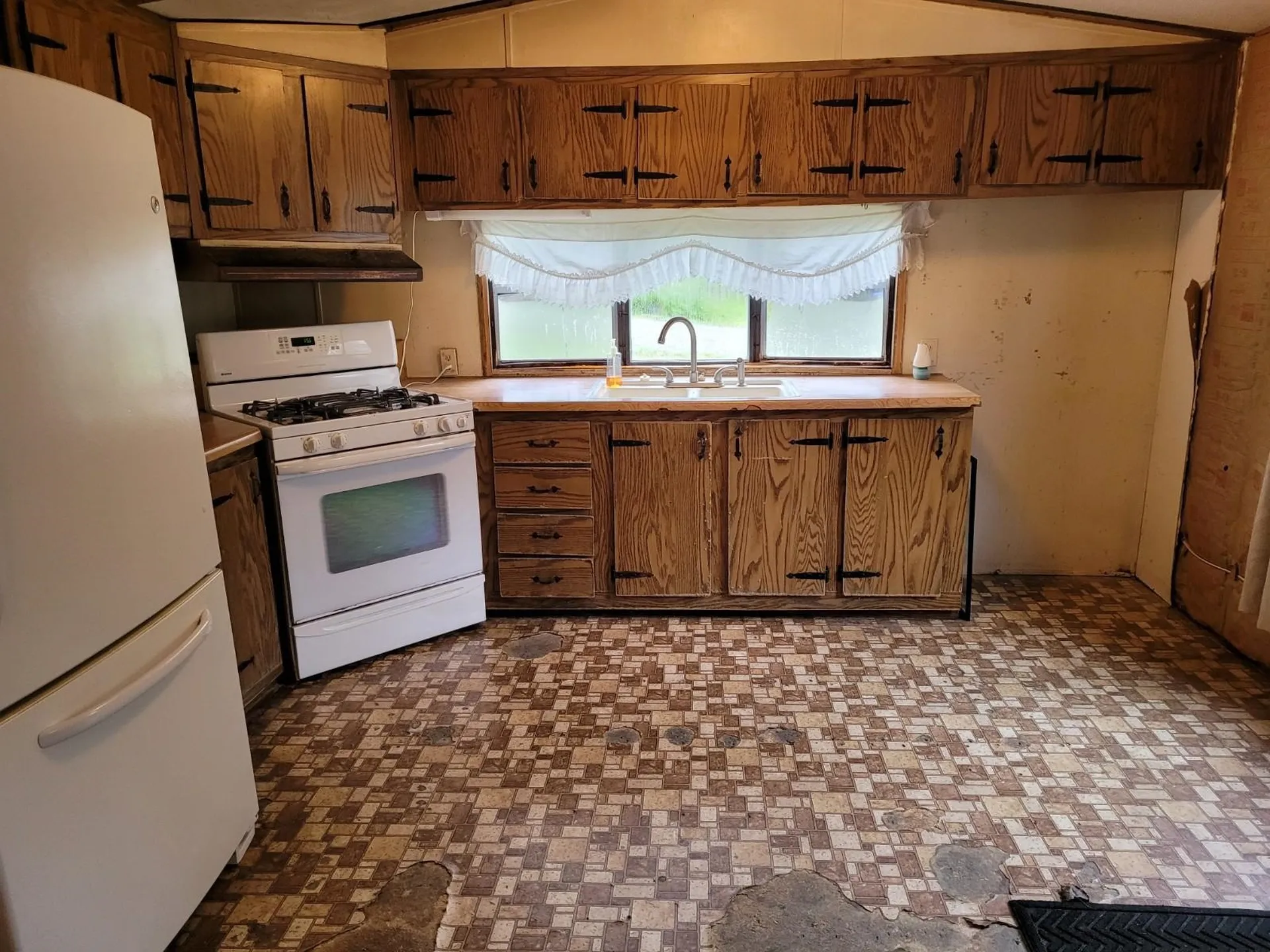 91 Walt's Way Hinesburg VT 05461