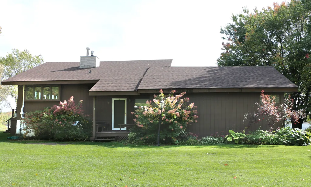 10 Macomber Point Alburgh VT 05440