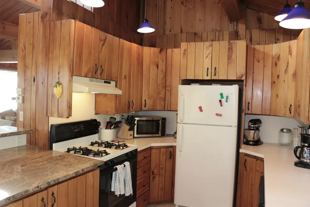 10 Macomber Point Alburgh VT 05440