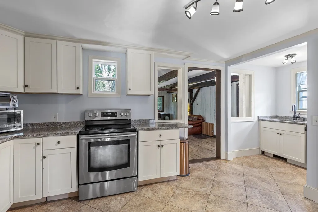 2 Whitehall Road Rochester NH 03867