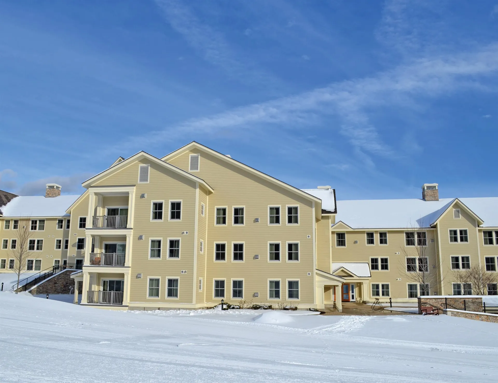 625/627 Qii Jackson Gore Adams House Ludlow VT 05149