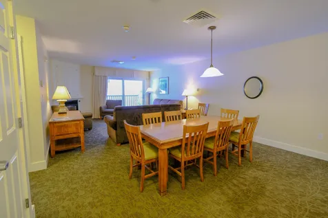 625/627 Qii Jackson Gore Adams House Ludlow VT 05149