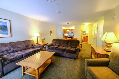 625/627 Qii Jackson Gore Adams House Ludlow VT 05149