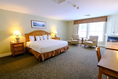 625/627 Qii Jackson Gore Adams House Ludlow VT 05149