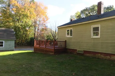 20 Powwow River Road East Kingston NH 03827