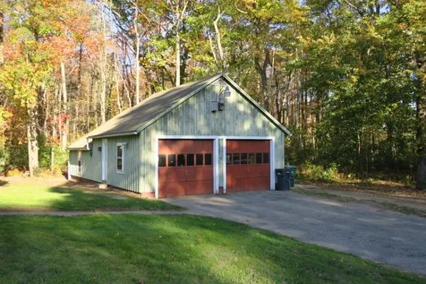 20 Powwow River Road East Kingston NH 03827