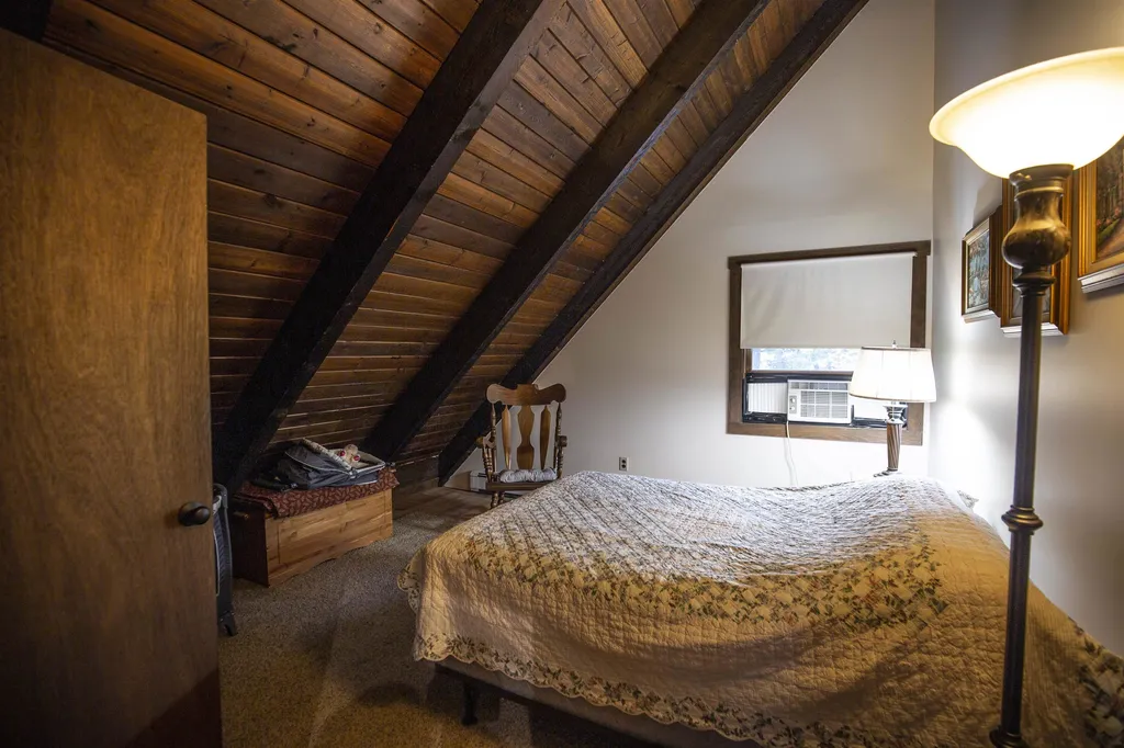 93 Walnut Hill Road Derry NH 03038