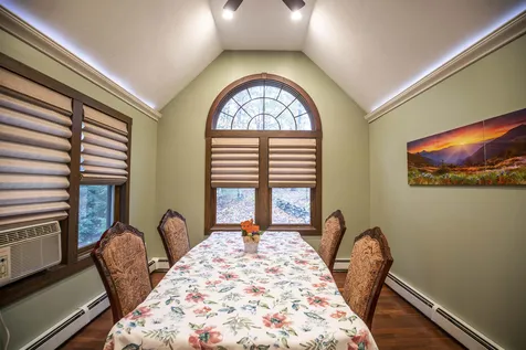 93 Walnut Hill Road Derry NH 03038