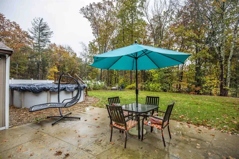 93 Walnut Hill Road Derry NH 03038