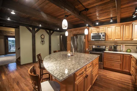 93 Walnut Hill Road Derry NH 03038