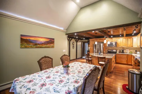 93 Walnut Hill Road Derry NH 03038