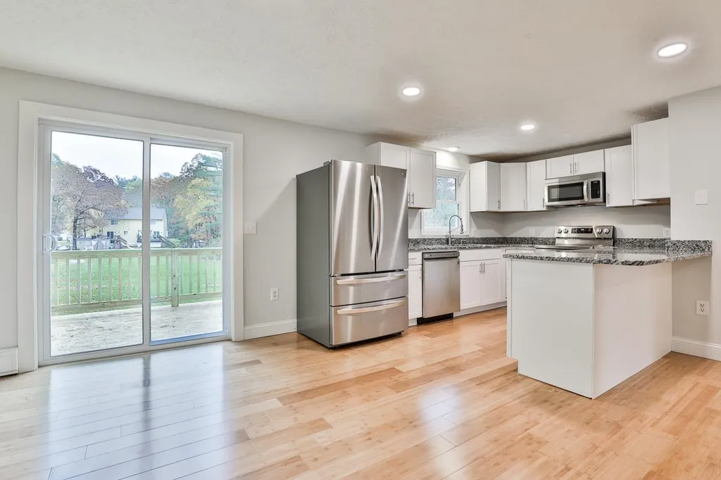 1l Rocco Drive Derry NH 03038