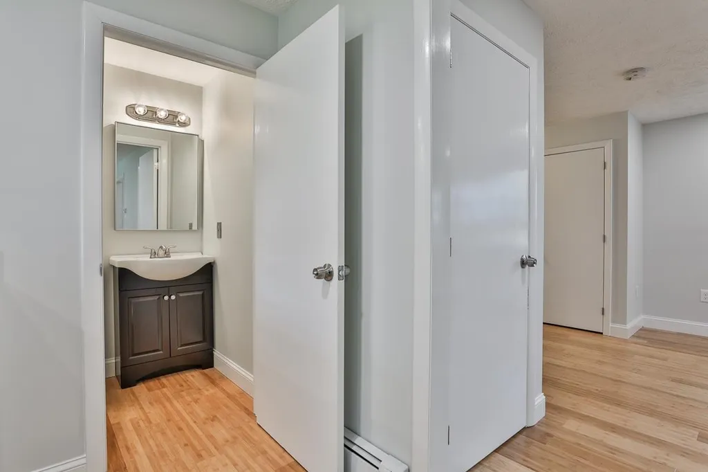1l Rocco Drive Derry NH 03038