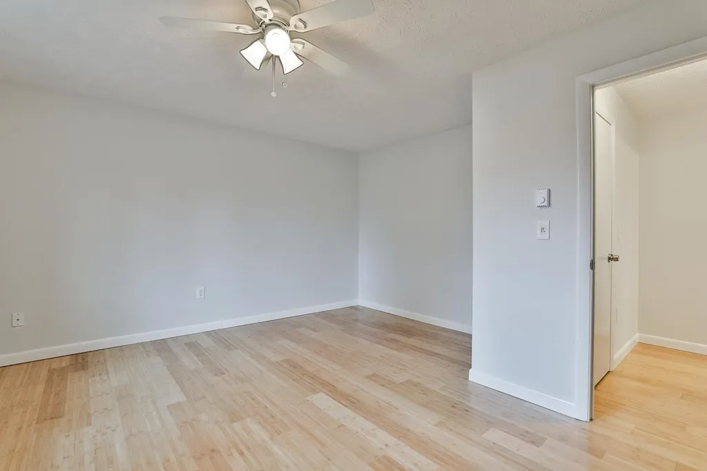 1l Rocco Drive Derry NH 03038